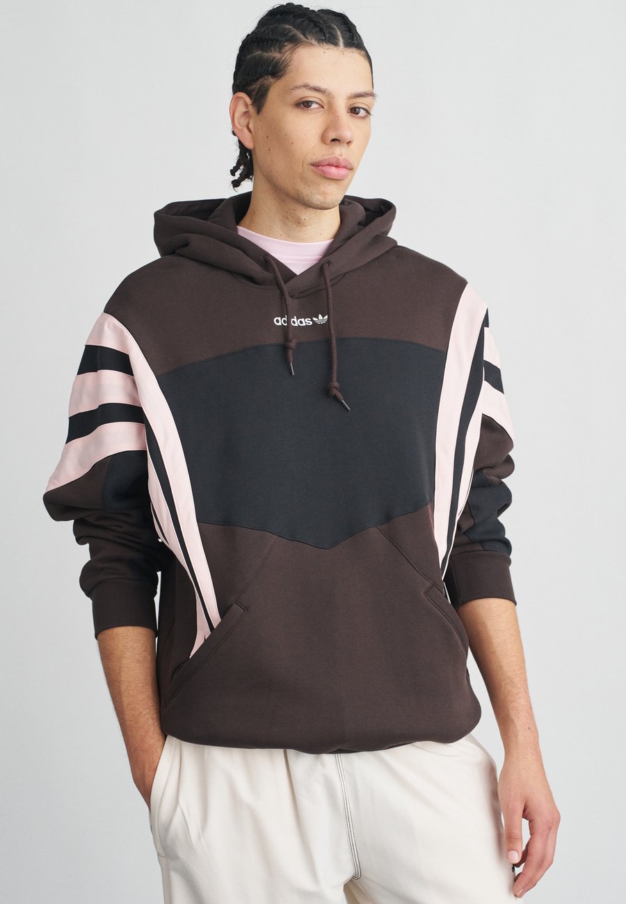 Толстовка Adidas Originals SANTIAGO, Aurora Coffee/Dark Brown
Толстовка Adidas Originals SANTIAGO, Aurora Coffee/Dark Brown