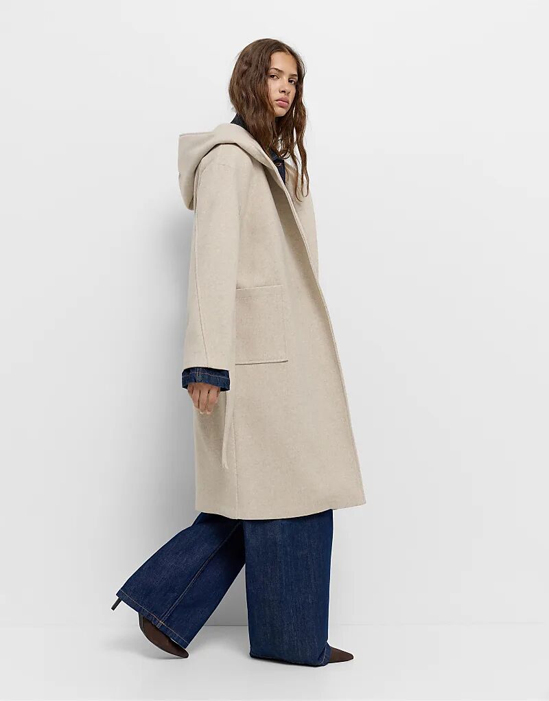Пальто с капюшоном из мягкой ткани Pull&Bear песочного цвета
Пальто с капюшоном из мягкой ткани Pull&Bear песочного цвета