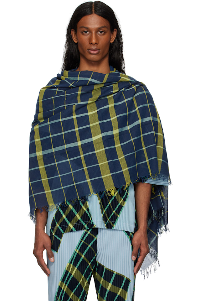 Клетчатый шарф-палантин Homme Plissé Issey Miyake, синий
Клетчатый шарф-палантин Homme Plissé Issey Miyake, синий