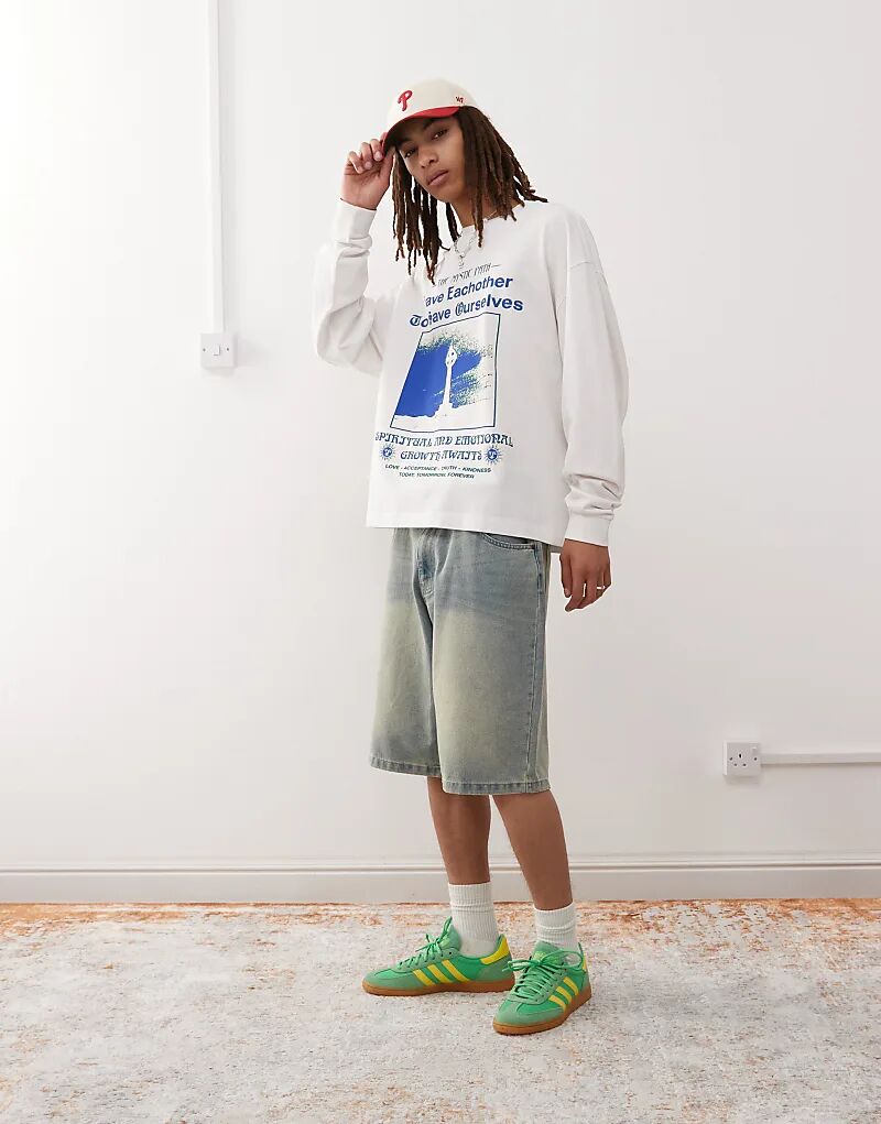 Футболка COLLUSION с длинным рукавом и графикой спереди и сзади
Футболка COLLUSION с длинным рукавом и графикой спереди и сзади