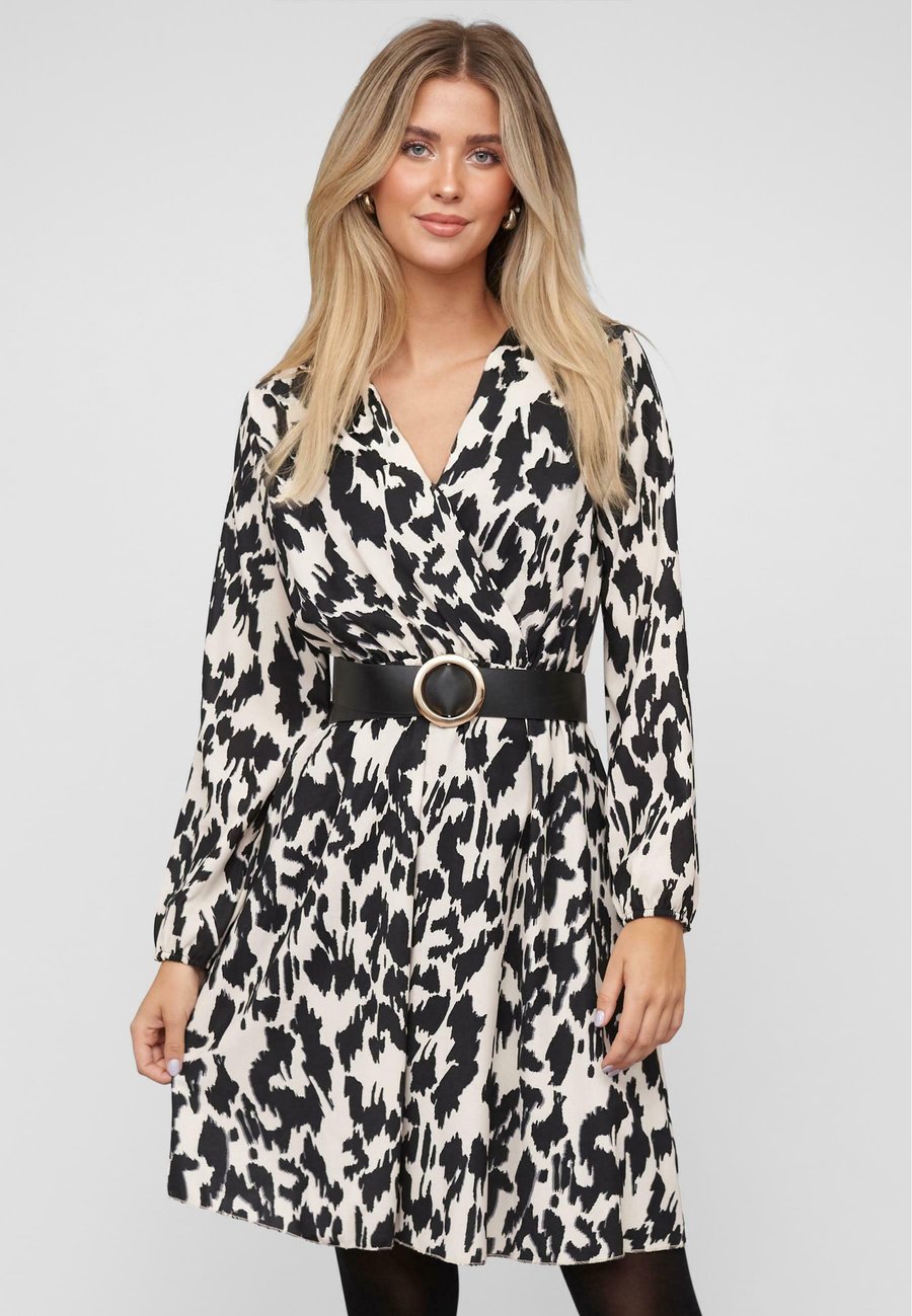 Платье Cloud 5ive LONGSLEEVE , Black Beige/Black
Платье Cloud 5ive LONGSLEEVE , Black Beige/Black