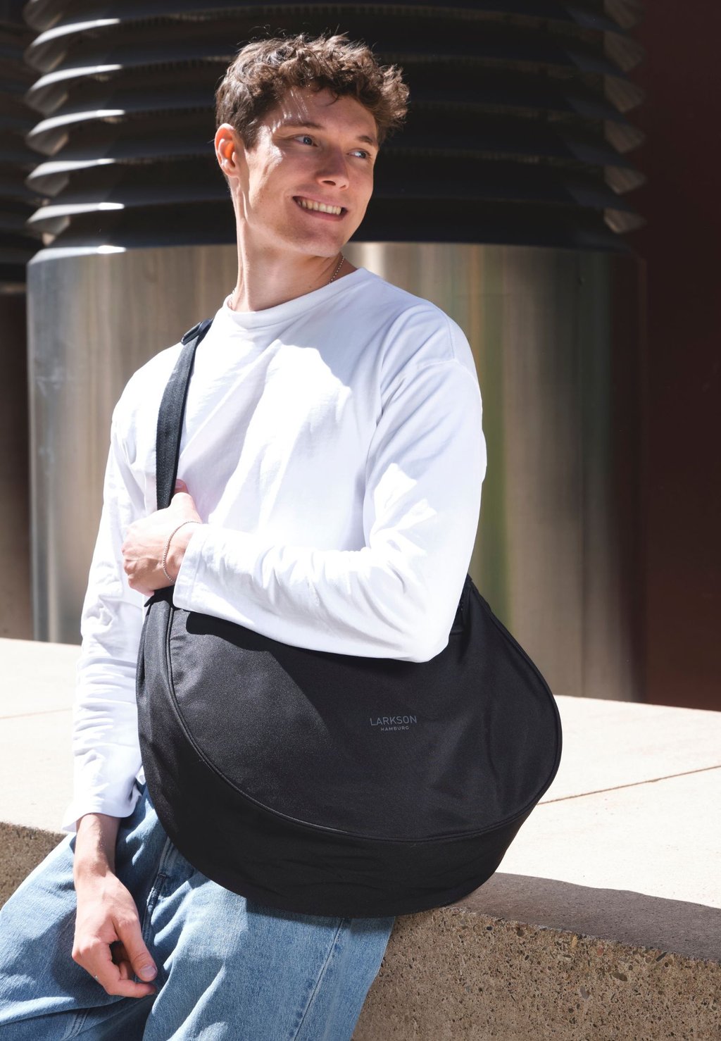 Сумка через плечо SOLVEIG LARGE - Across body bag Larkson, металлик черный
Сумка через плечо SOLVEIG LARGE - Across body bag Larkson, металлик черный