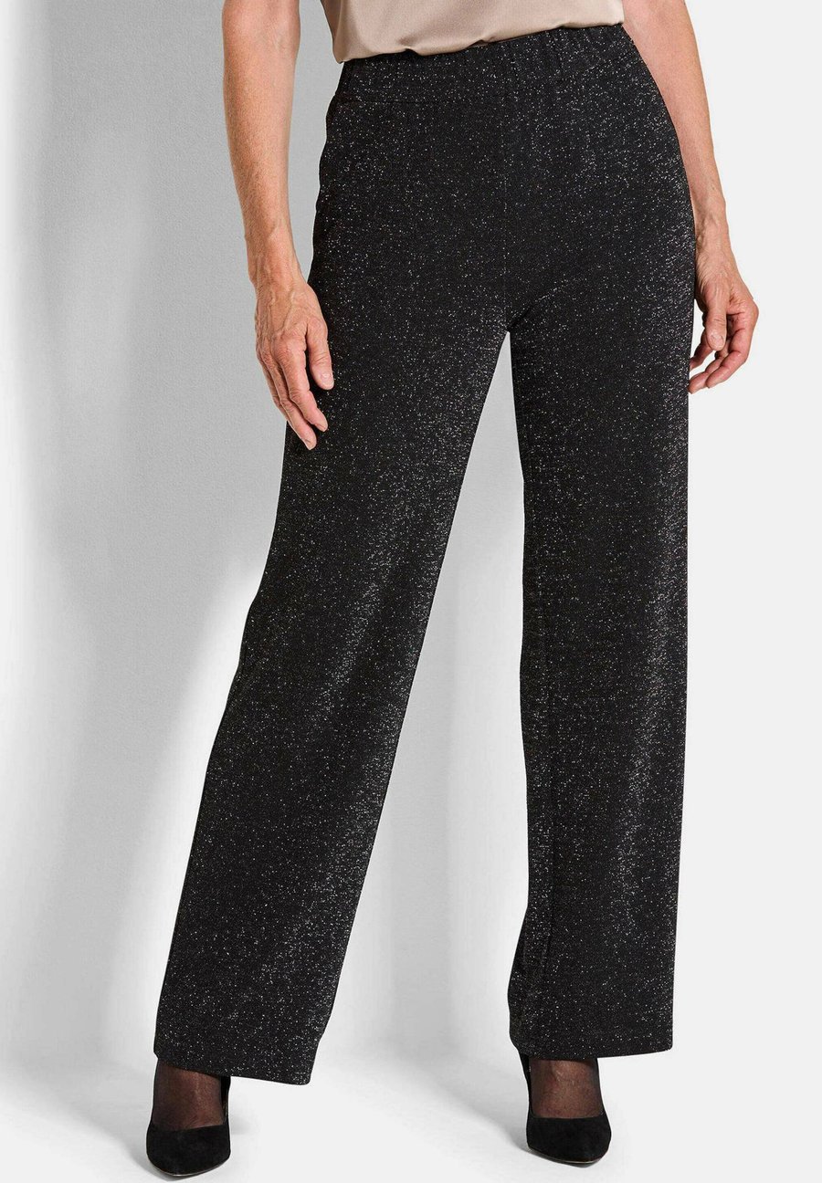 Брюки GOLDNER VERA WEITE AUS GLÄNZENDEM , Black Silver/Black
Брюки GOLDNER VERA WEITE AUS GLÄNZENDEM , Black Silver/Black