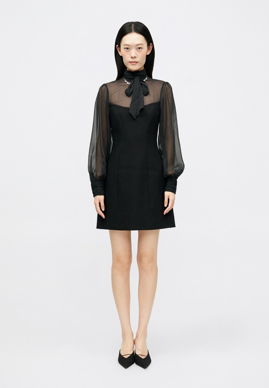 Платье Cinq à Sept FILI DRESS, Black
Платье Cinq à Sept FILI DRESS, Black