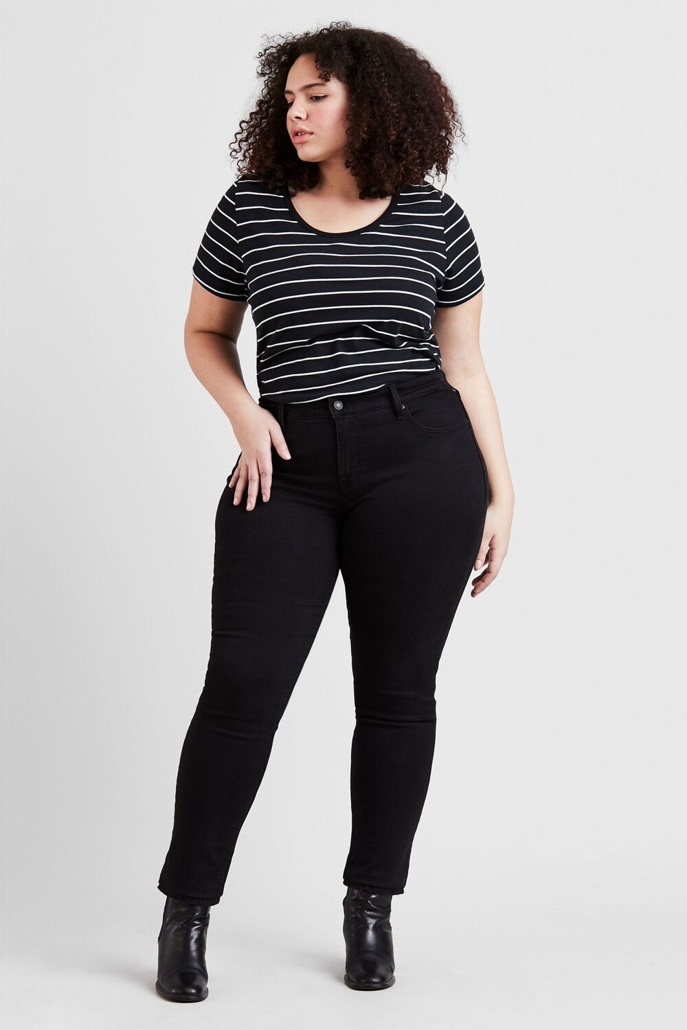 Джинсы скинни Curve 311 моделирующие фигуру Levi's, черный
Джинсы скинни Curve 311 моделирующие фигуру Levi's, черный