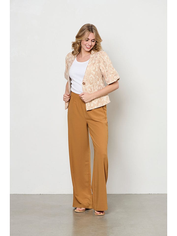 &Co Woman Брюки Marlene "Nelly" верблюжьего цвета
&Co Woman Брюки Marlene "Nelly" верблюжьего цвета
