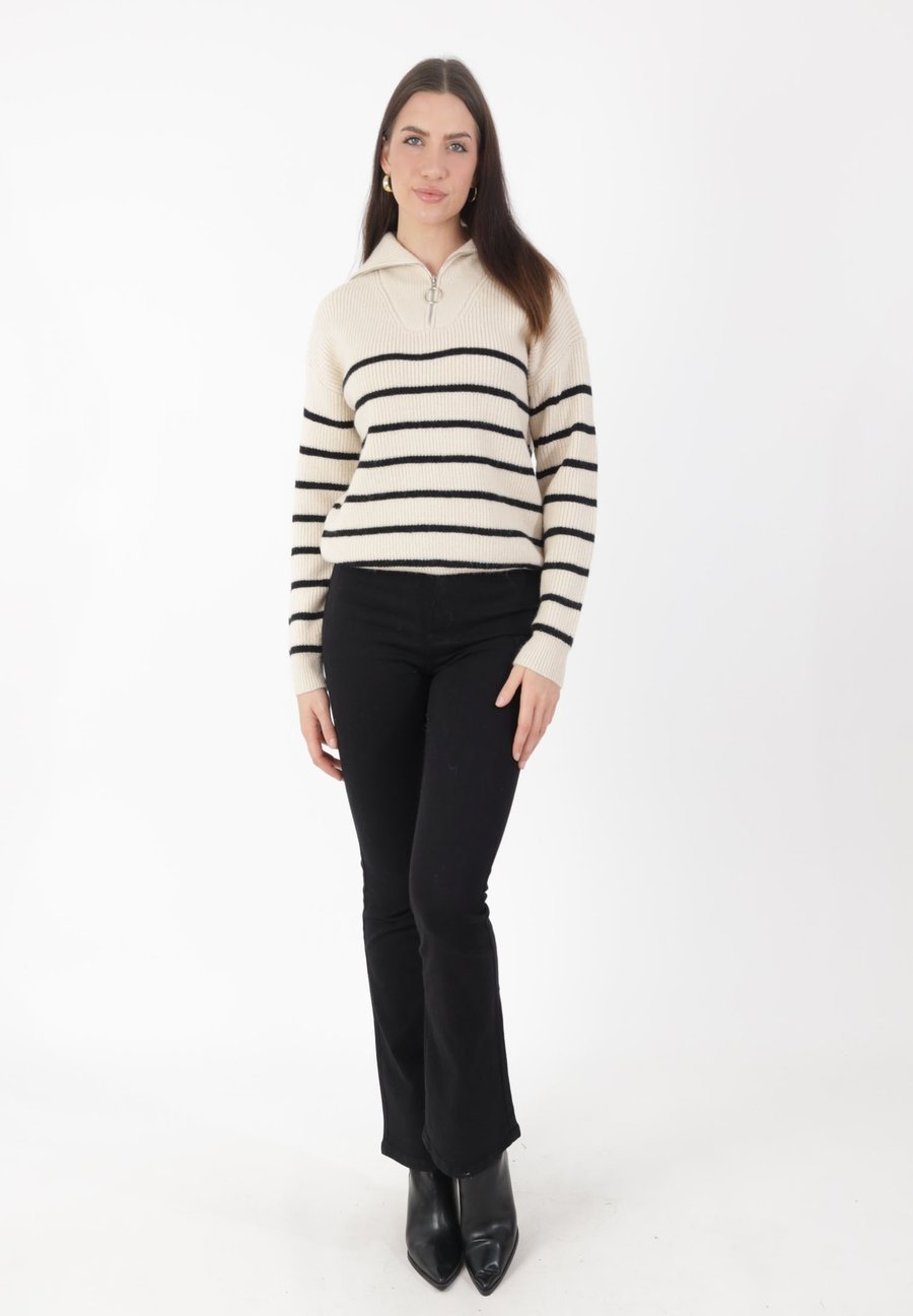 Джемпер Elara Jumper, Beige
Джемпер Elara Jumper, Beige