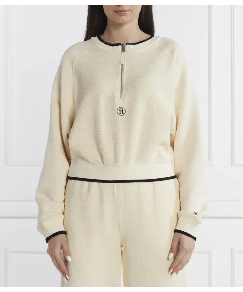 Текстурированная толстовка Cropped fit Tommy Hilfiger, белый
Текстурированная толстовка Cropped fit Tommy Hilfiger, белый