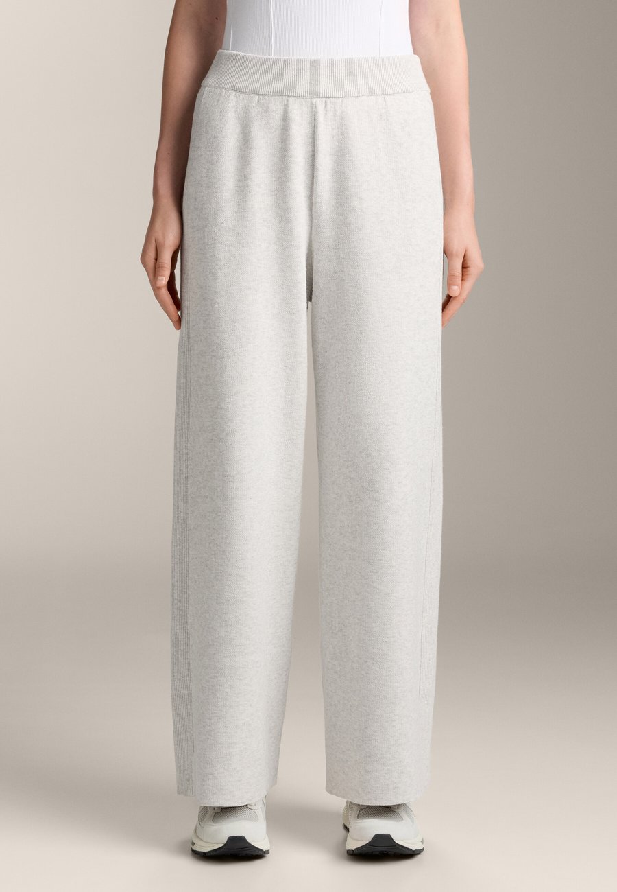 Брюки OYSHO STRAIGHT-LEG KNIT WITH SIDE RIB, Mottled Light Grey
Брюки OYSHO STRAIGHT-LEG KNIT WITH SIDE RIB, Mottled Light Grey