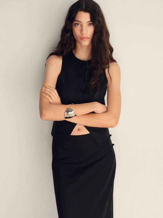 Безрукавка Laguna из льняной смеси Mango, Black
Безрукавка Laguna из льняной смеси Mango, Black