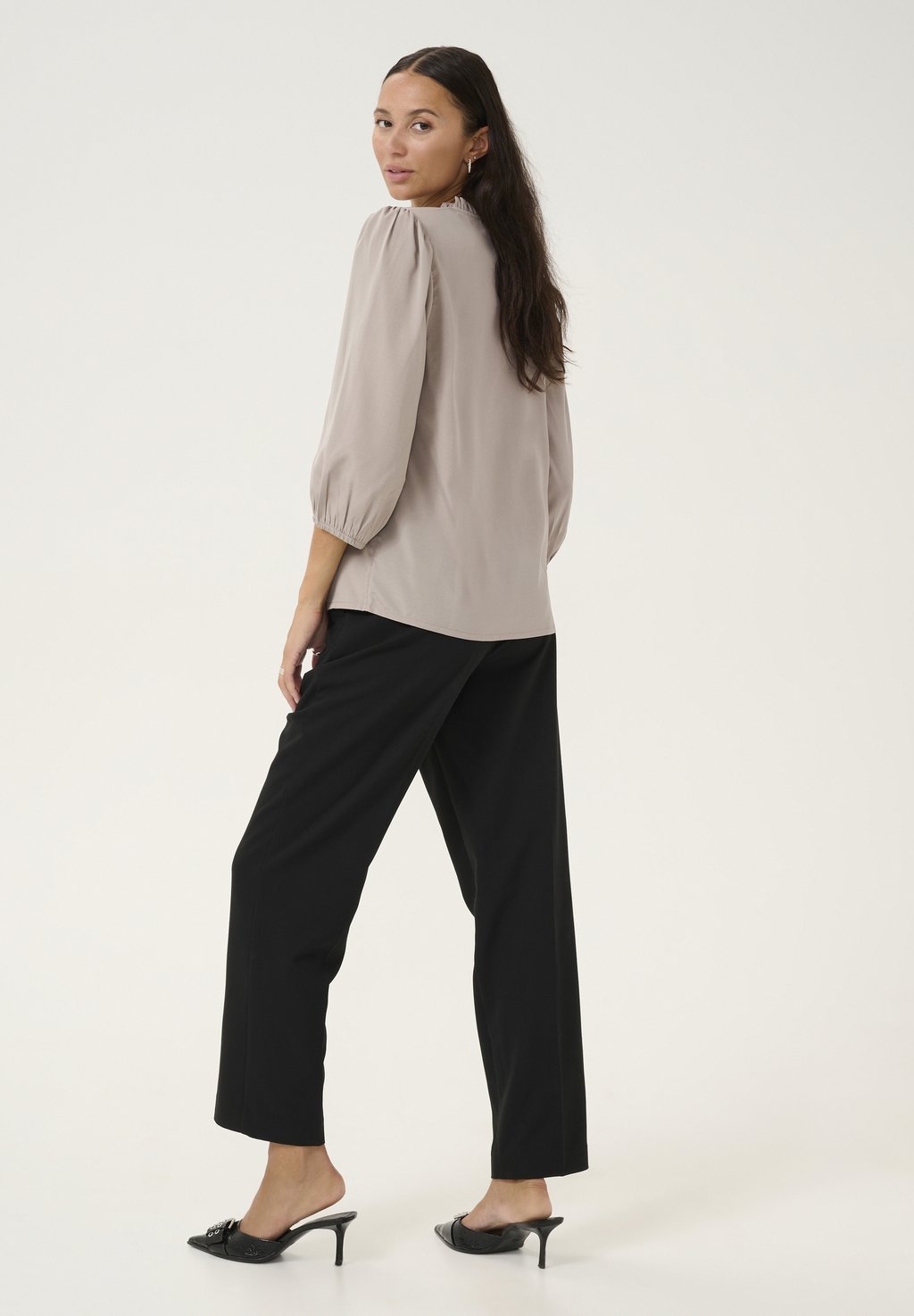 Блуза KAKATJA Kaffe, серый
Блуза KAKATJA Kaffe, серый