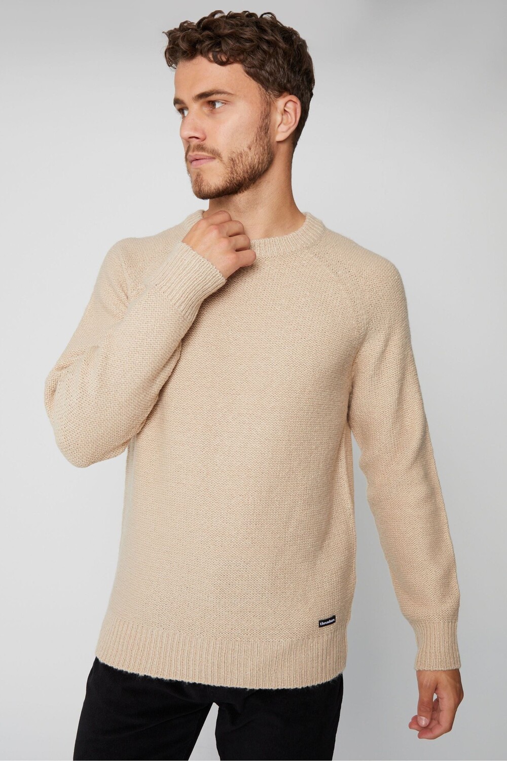 Вязаный джемпер с круглым вырезом и рукавами реглан Threadbare, бежевый 
Вязаный джемпер с круглым вырезом и рукавами реглан Threadbare, бежевый