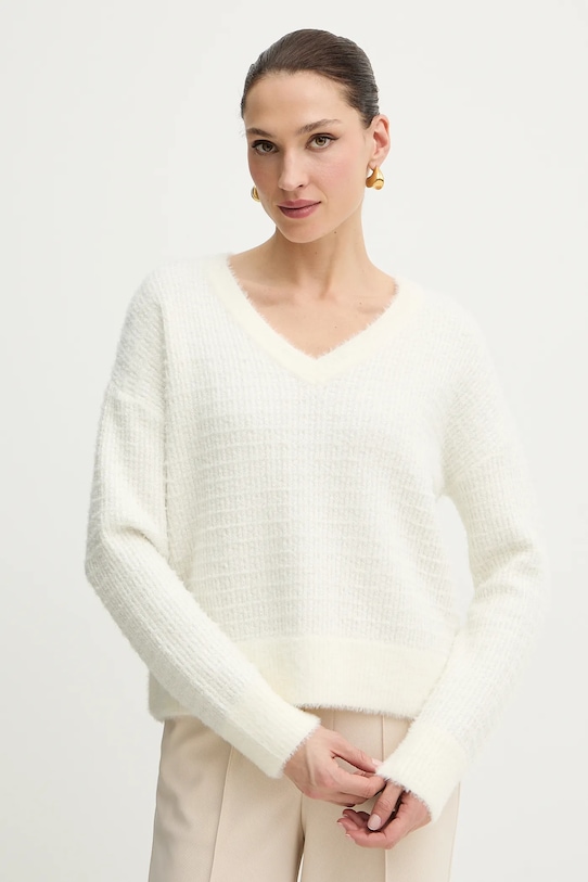 Свитер Morgan, бежевый
Свитер Morgan, бежевый