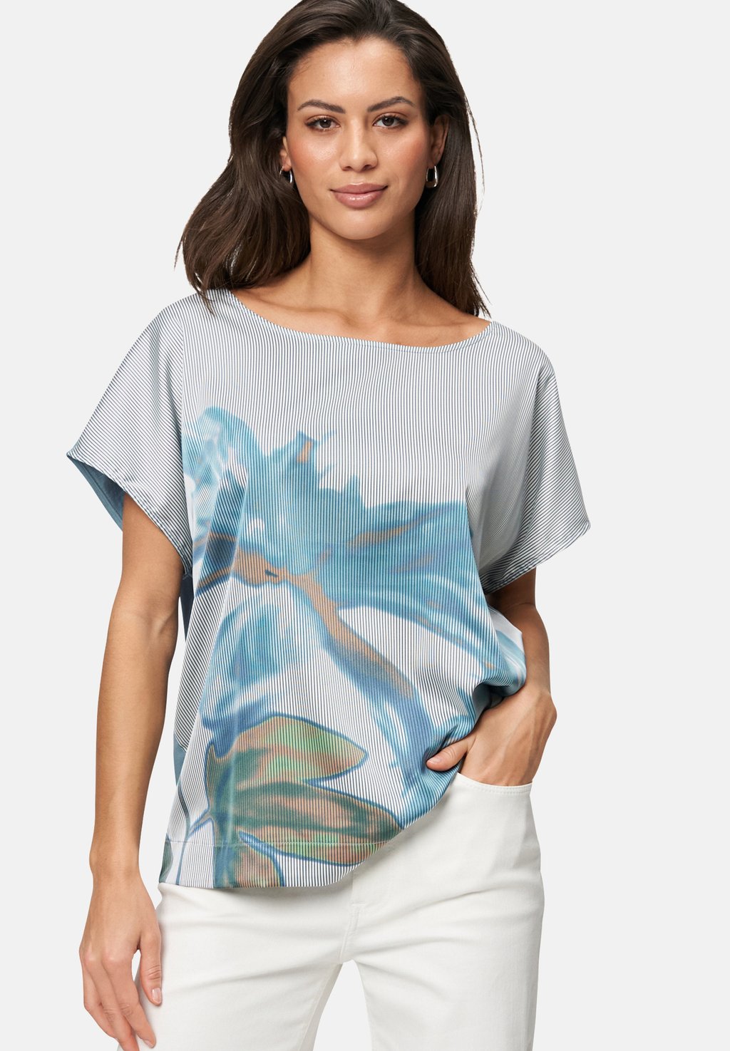 Футболка с принтом MIT BLÄTTER zero, синий
Футболка с принтом MIT BLÄTTER zero, синий