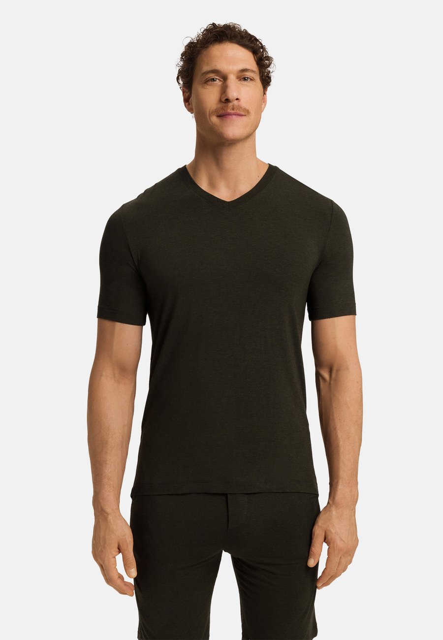 Футболка Hanro Basic T-shirt, Earthy Ink Melange/Khaki, Хаки, Футболка Hanro Basic T-shirt, Earthy Ink Melange/Khaki
Футболка Hanro Basic T-shirt, Earthy Ink Melange/Khaki, Хаки, Футболка Hanro Basic T-shirt, Earthy Ink Melange/Khaki