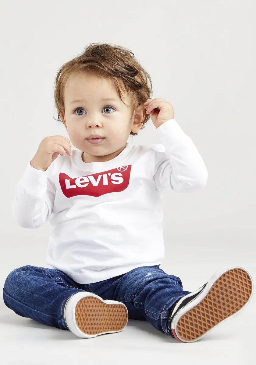 Детская рубашка Levi's с длинными рукавами "BATWING TEE", УНИСЕКС Levi'S Kids, белый
Детская рубашка Levi's с длинными рукавами "BATWING TEE", УНИСЕКС Levi'S Kids, белый
