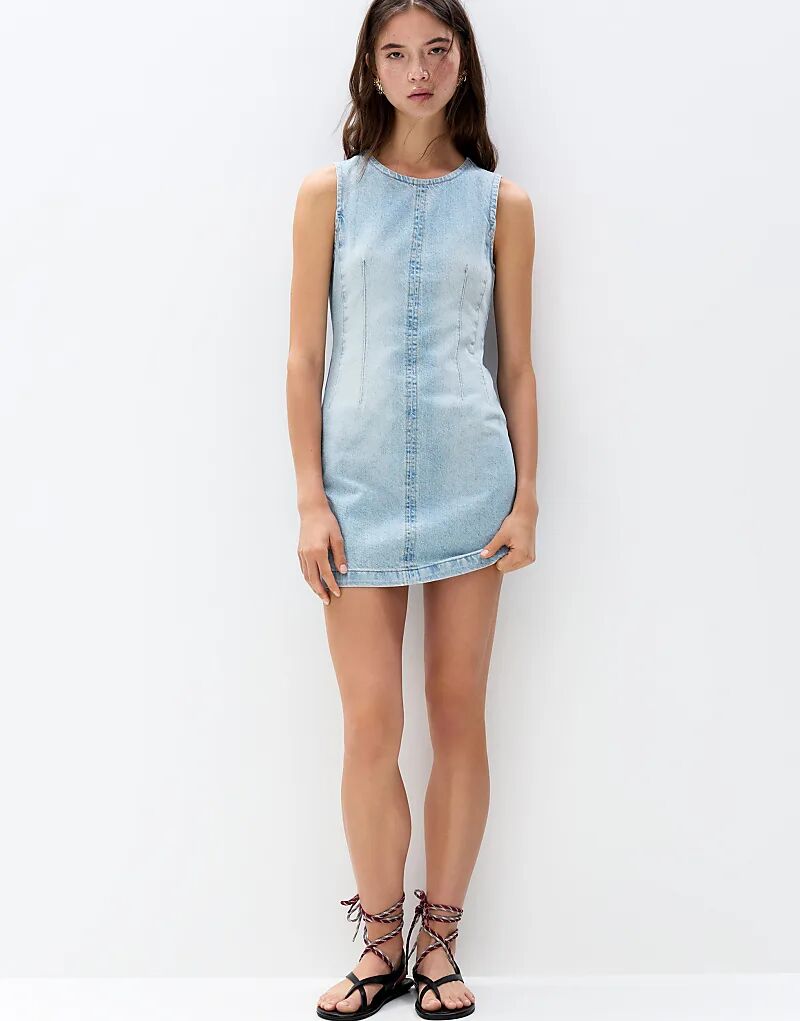 Короткое джинсовое платье Pull&Bear средне-синего цвета
Короткое джинсовое платье Pull&Bear средне-синего цвета