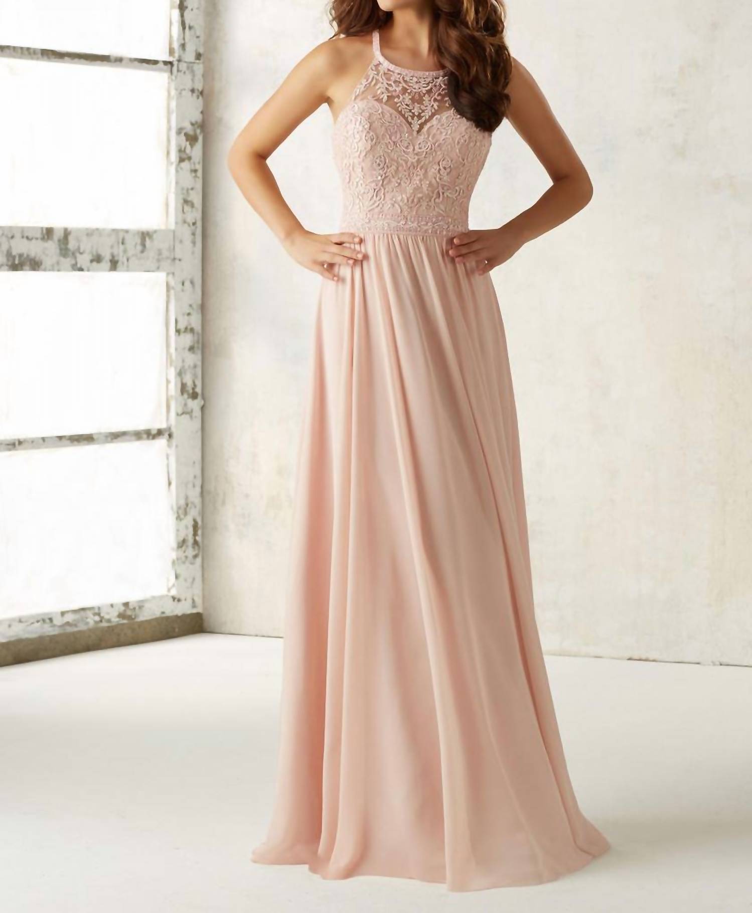 Розовое свадебное платье фасона А-силуэт MORILEE
Розовое свадебное платье фасона А-силуэт MORILEE