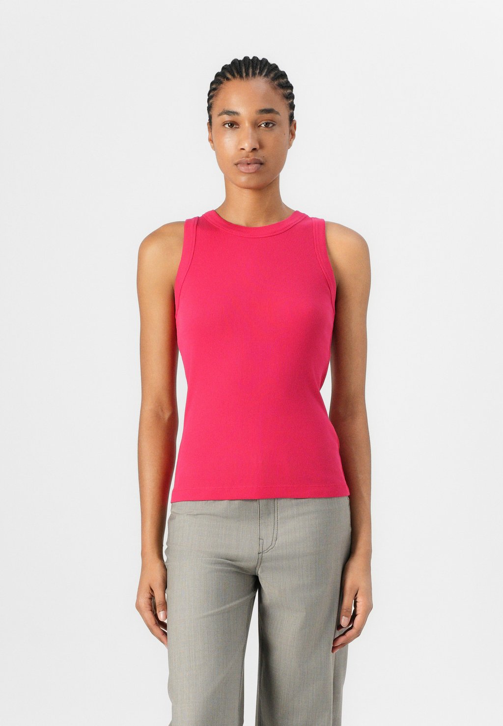 Топ OLINA DRYKORN, темно-красный
Топ OLINA DRYKORN, темно-красный