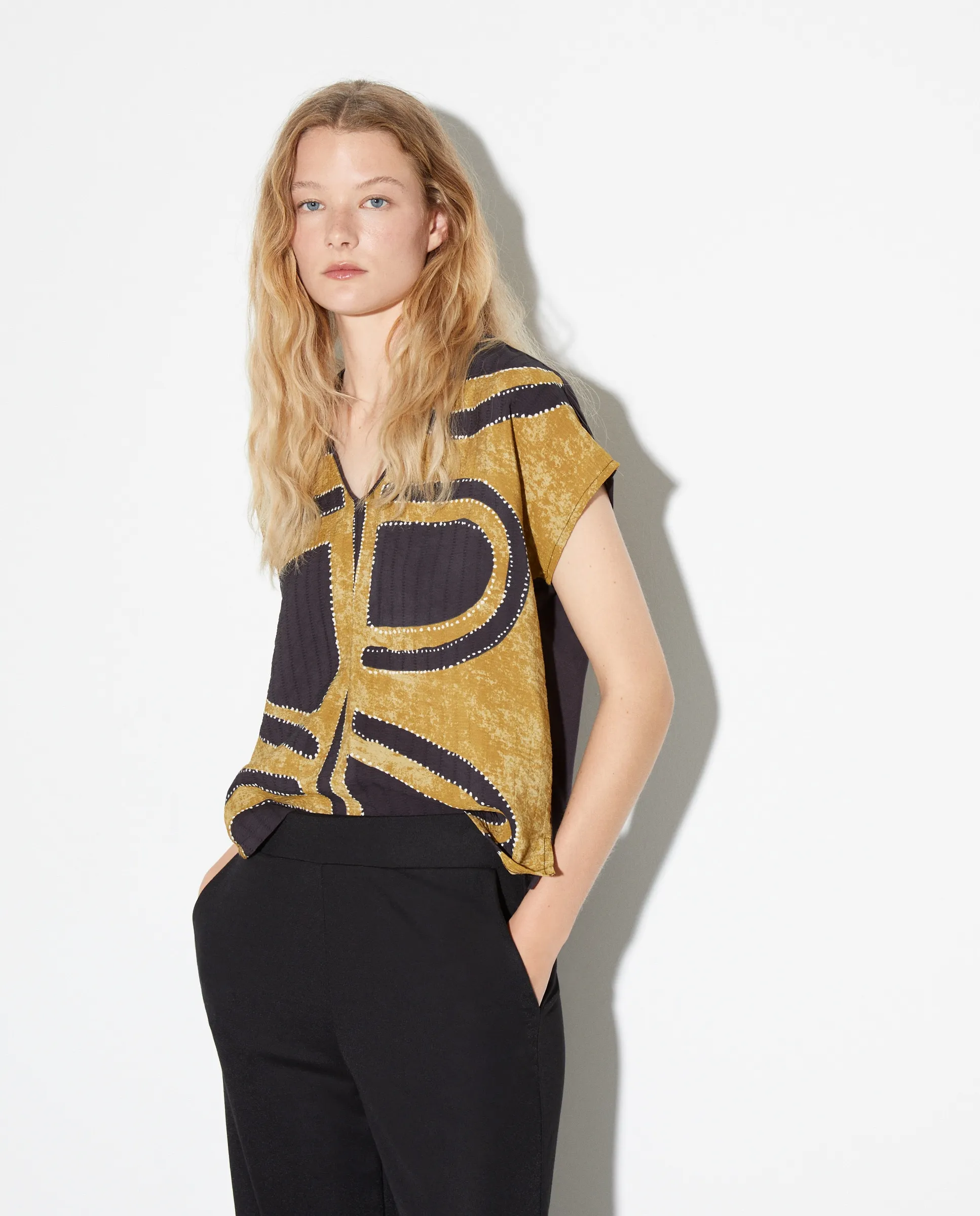 Женский топ с короткими рукавами Woman El Corte Inglés, коричневый
Женский топ с короткими рукавами Woman El Corte Inglés, коричневый