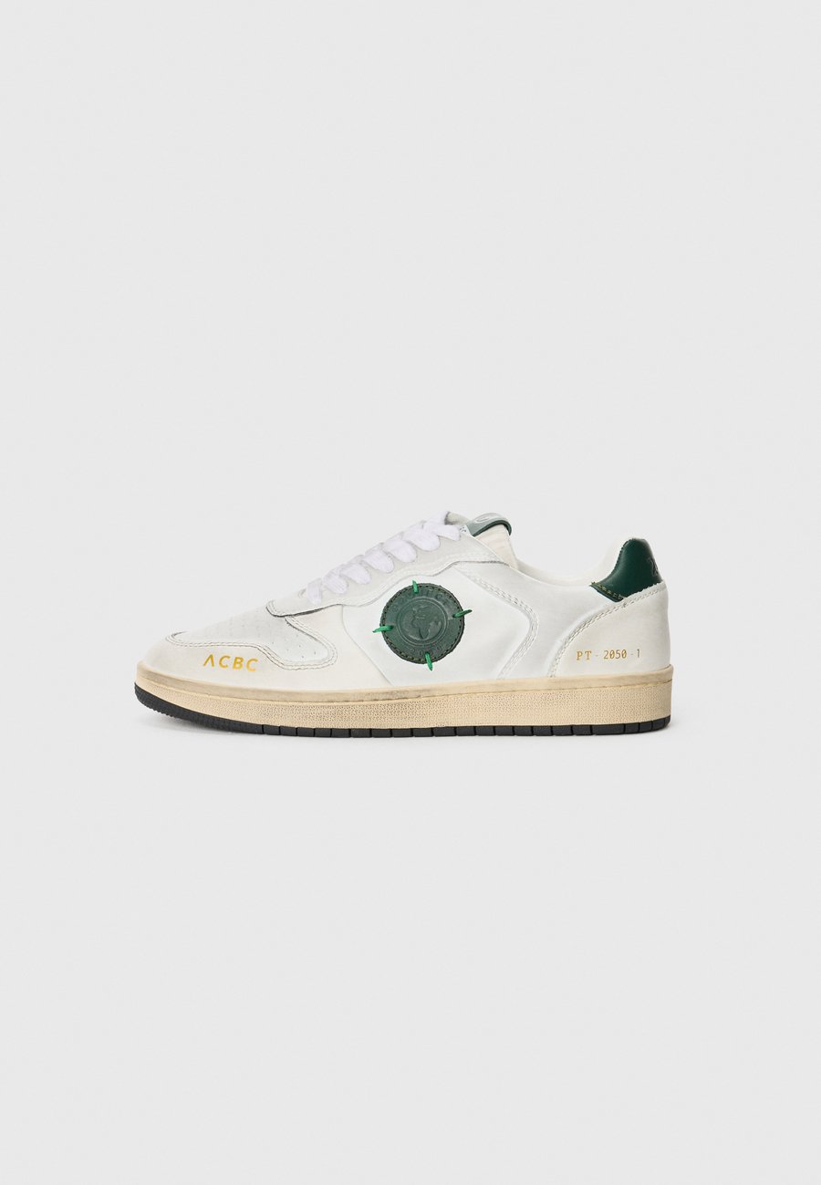Кроссовки ACBC Trainers, White/Green/Green
Кроссовки ACBC Trainers, White/Green/Green