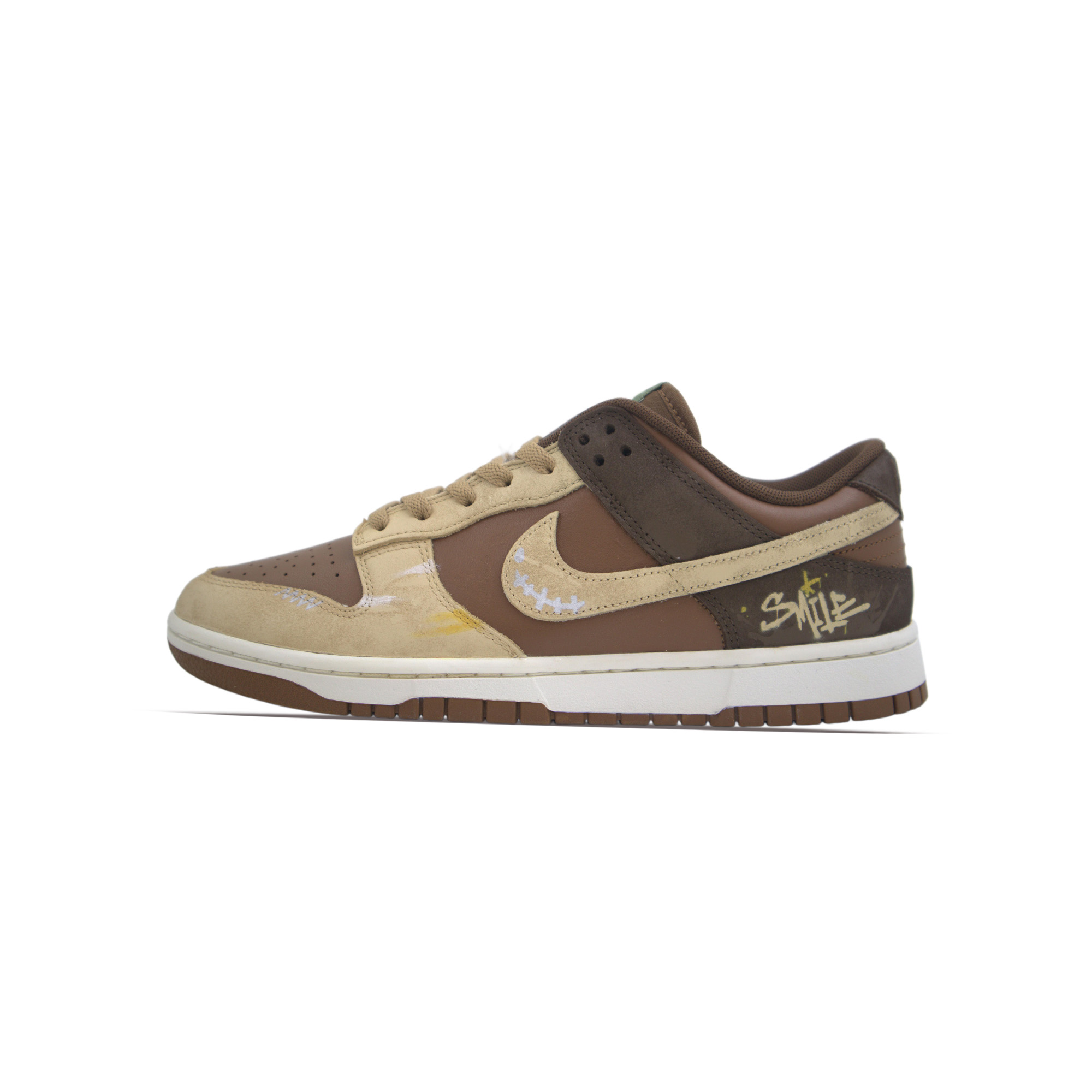 Dunk Low Retro PRM Caramel Graffiti Abrasion Resistant Slip Resistant низкие кроссовки для скейтбординга Unisex Nike, coffee
Dunk Low Retro PRM Caramel Graffiti Abrasion Resistant Slip Resistant низкие кроссовки для скейтбординга Unisex Nike, coffee