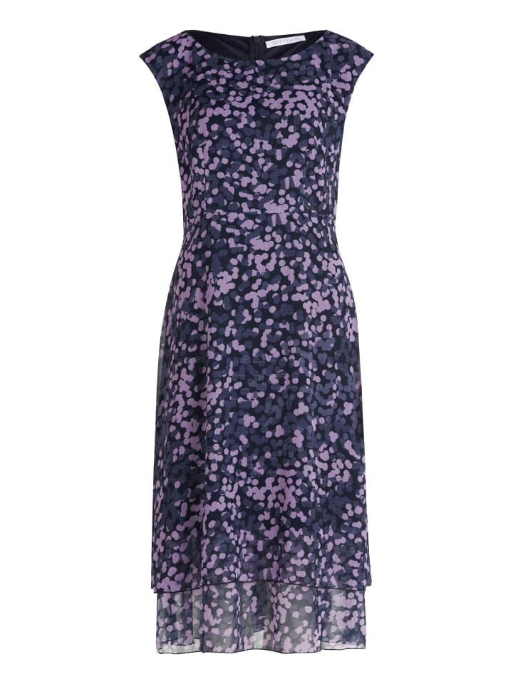 Длинное платье BETTY & CO
Длинное платье BETTY & CO