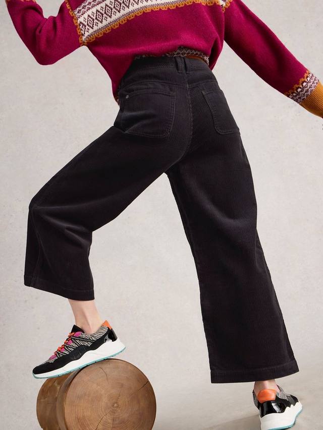 Широкие укороченные брюки Tia из хлопкового состава White Stuff, Dark Grey
Широкие укороченные брюки Tia из хлопкового состава White Stuff, Dark Grey