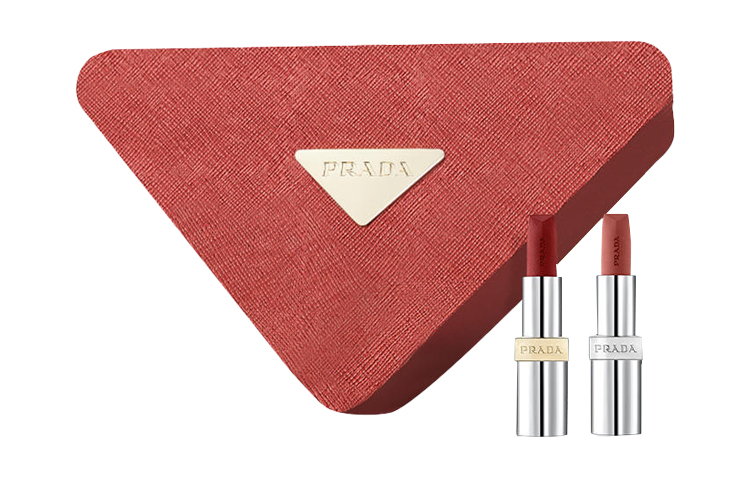 PRADA Ограниченный набор макияжа Dual Color Red Box, легко растушевывается, естественный тон кожи, набор из 2 помад
PRADA Ограниченный набор макияжа Dual Color Red Box, легко растушевывается, естественный тон кожи, набор из 2 помад