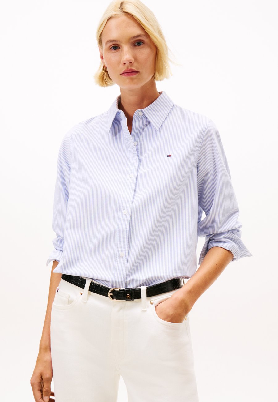 Блуза Tommy Hilfiger OXFORD RELAXED LS , Classic Ithaca Stp Mid Blue/Light Blue
Блуза Tommy Hilfiger OXFORD RELAXED LS , Classic Ithaca Stp Mid Blue/Light Blue