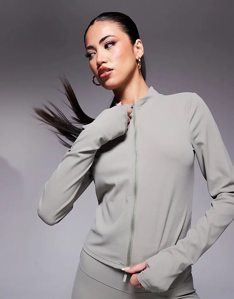 Тренировочный лонгслив с длинными рукавами и застежкой-молнией Nike Zenvy Training светло-зеленого цвета
Тренировочный лонгслив с длинными рукавами и застежкой-молнией Nike Zenvy Training светло-зеленого цвета