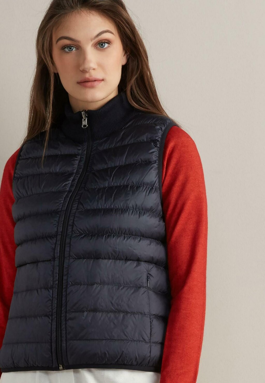 Жилет Falconeri, Черный, Жилет Falconeri
Жилет Falconeri, Черный, Жилет Falconeri