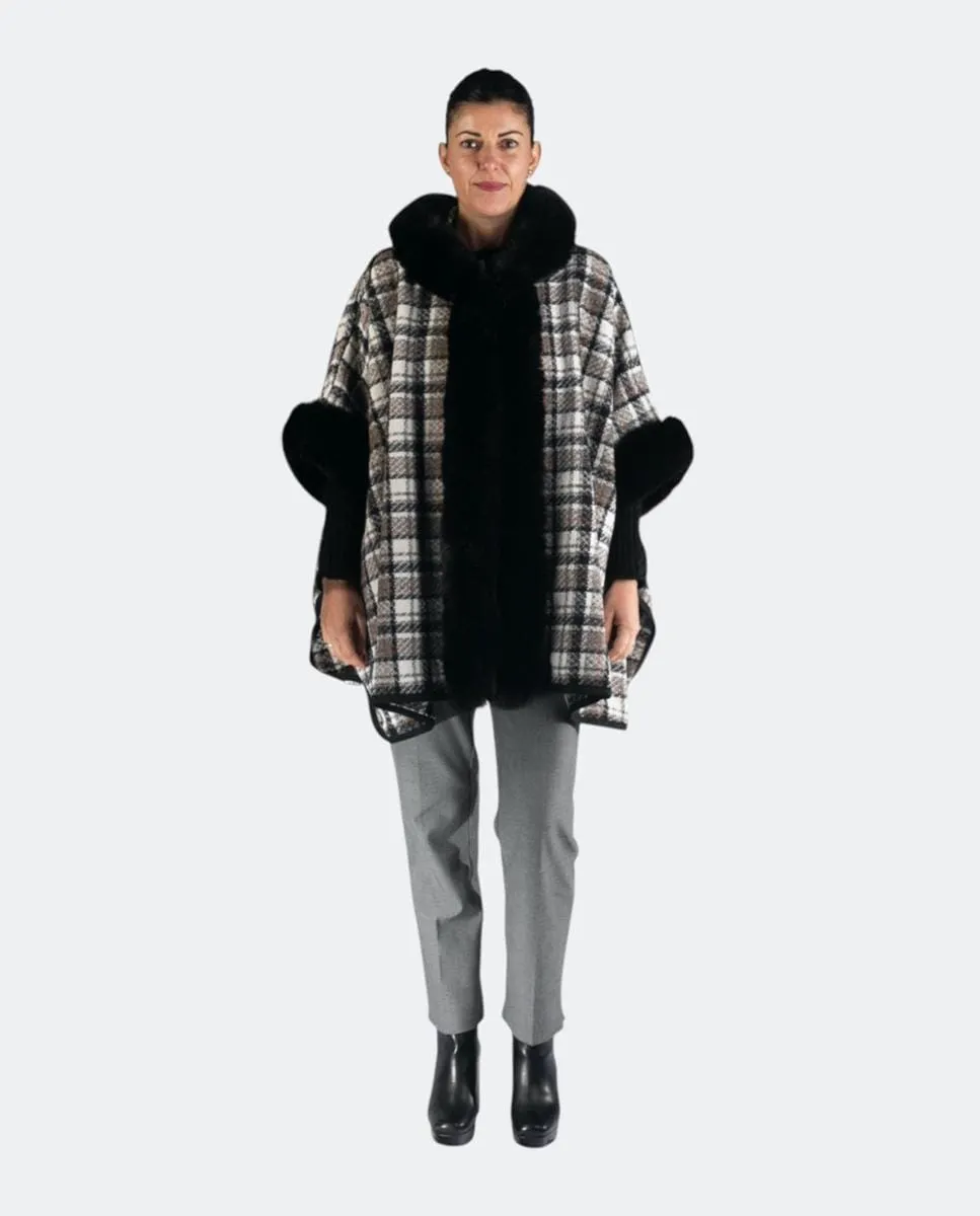 Пончо с трикотажной отделкой из меха и капюшоном Kbas, черный
Пончо с трикотажной отделкой из меха и капюшоном Kbas, черный