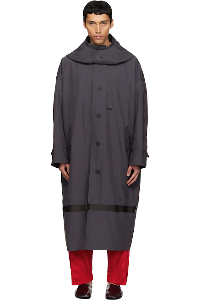 Homme Plissé Issey Miyake Серый носитель нес пальто
Homme Plissé Issey Miyake Серый носитель нес пальто