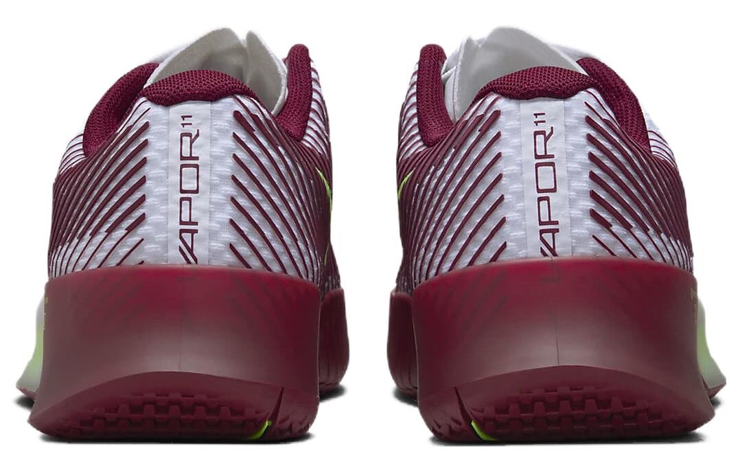 Мужские теннисные кроссовки Nike Air Zoom Vapor 11, Red and White
Мужские теннисные кроссовки Nike Air Zoom Vapor 11, Red and White