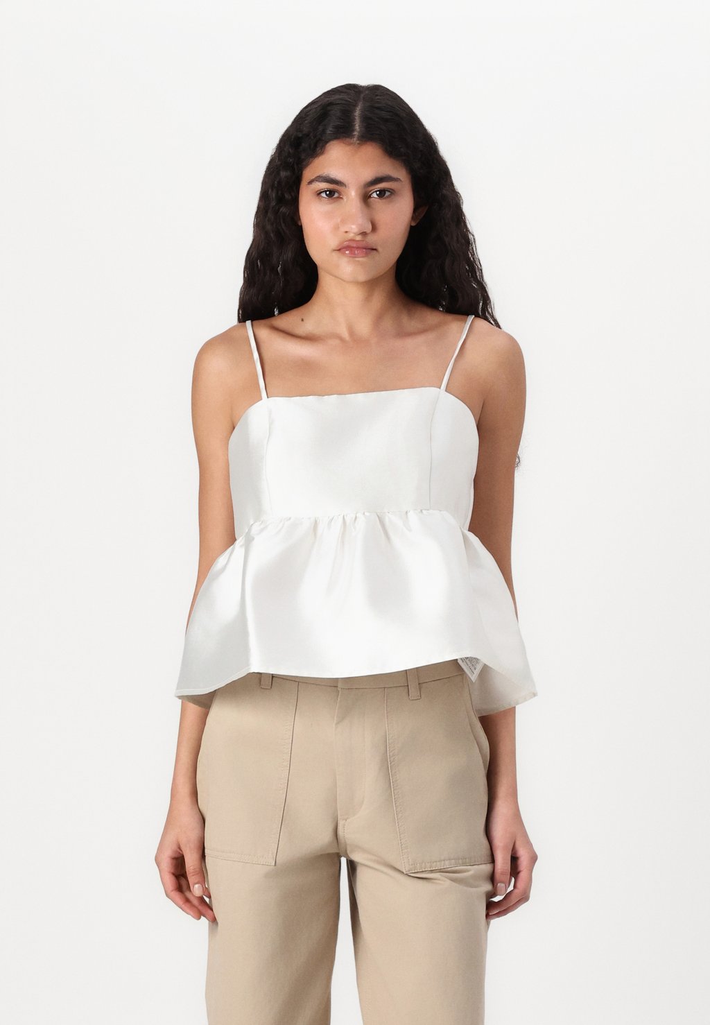 Топ SHINY PEPLUM Gina Tricot, белый
Топ SHINY PEPLUM Gina Tricot, белый