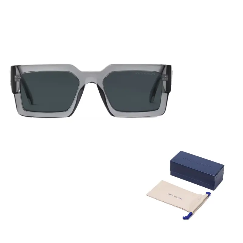 LOUIS VUITTON Квадратные солнцезащитные очки Lv Clash Low, Gray
LOUIS VUITTON Квадратные солнцезащитные очки Lv Clash Low, Gray