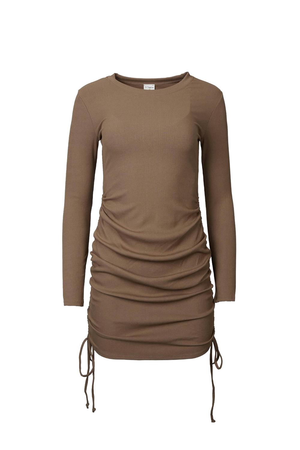 Рюшированное ребристое мини-платье из стретч-модала в цвете желудь By Together, Acorn 
Рюшированное ребристое мини-платье из стретч-модала в цвете желудь By Together, Acorn