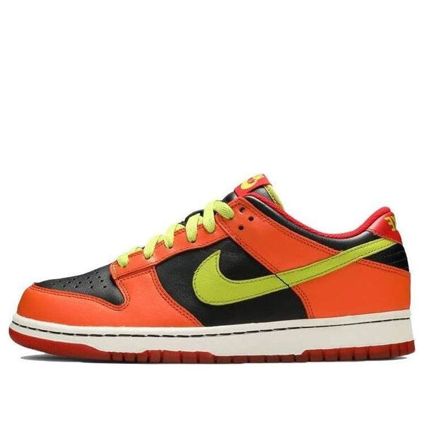 Кроссовки данк лоу Nike, оранжевый
Кроссовки данк лоу Nike, оранжевый