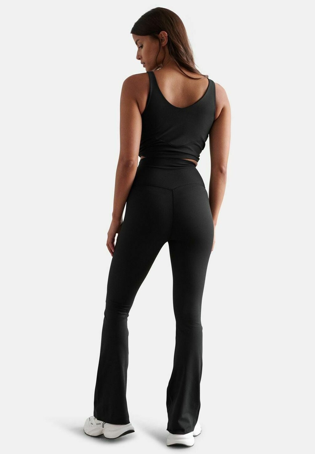 Леггинсы SENSE FLARE PETITE aim’n®, черный
Леггинсы SENSE FLARE PETITE aim’n®, черный