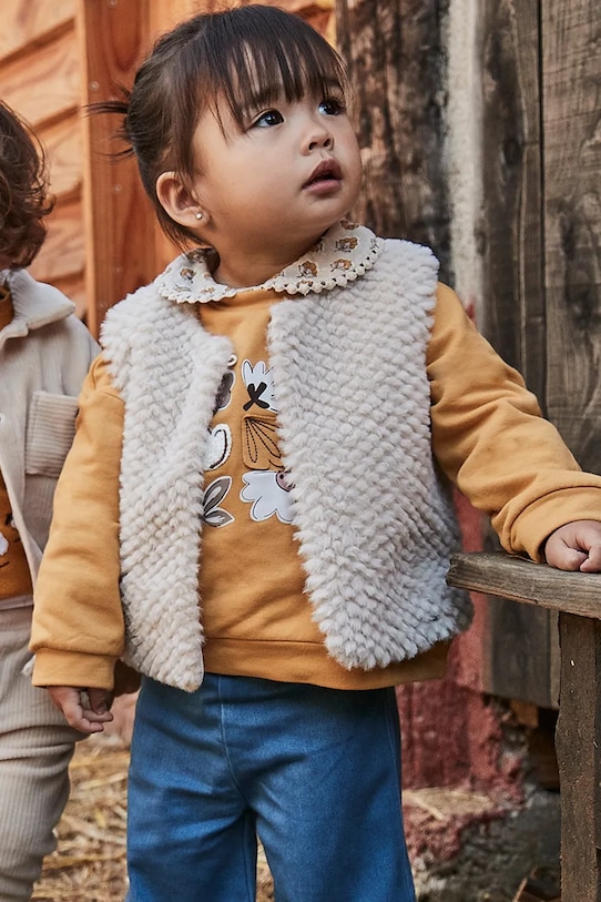 Детская жилетка Mayoral, бежевый
Детская жилетка Mayoral, бежевый