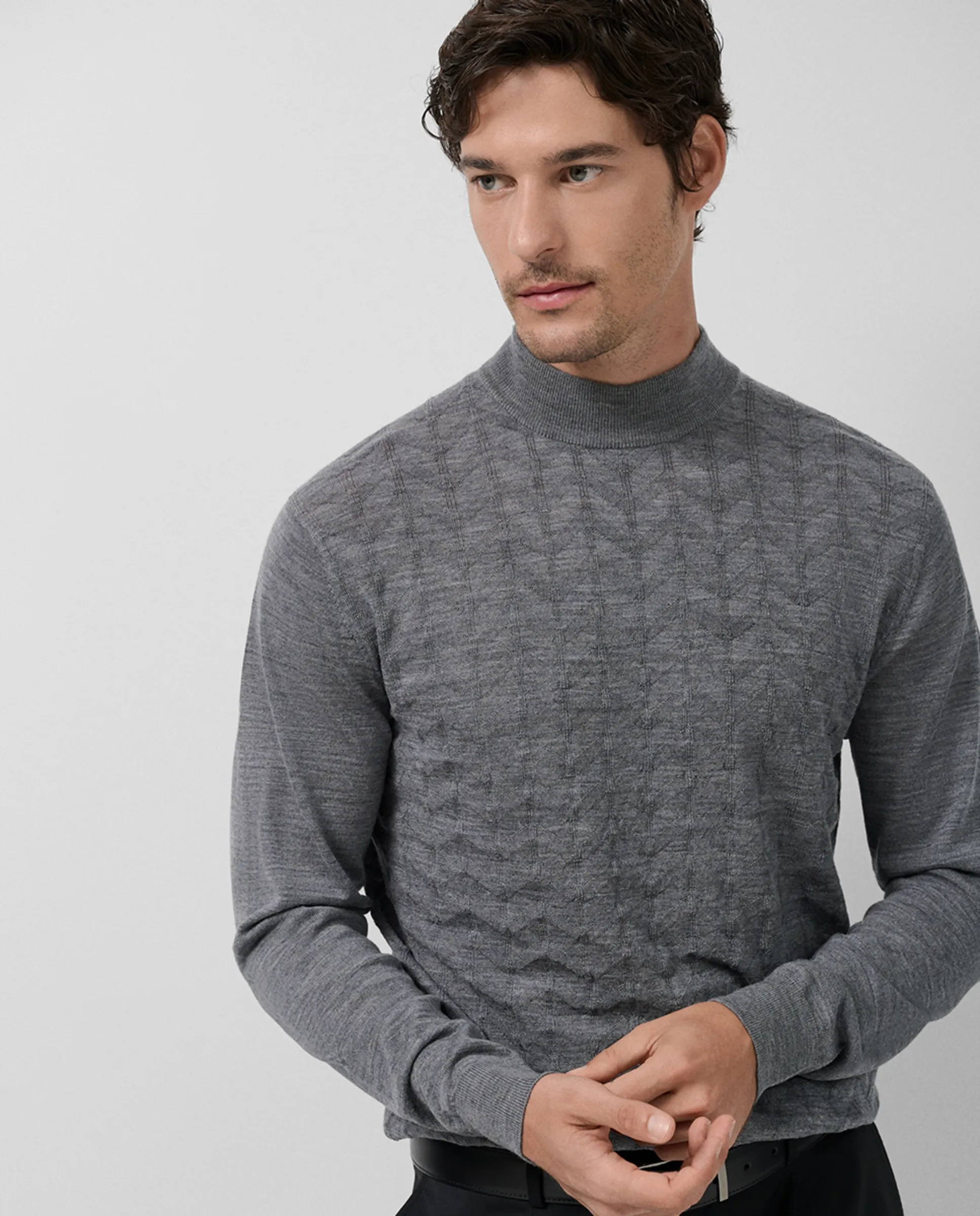 Мужской свитер из шерсти с узором и воротником перкинс Roberto Verino, темно-серый
Мужской свитер из шерсти с узором и воротником перкинс Roberto Verino, темно-серый