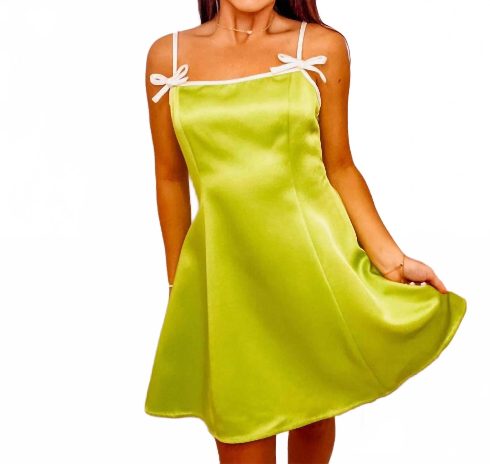Мини-платье с бантом в лаймовом цвете B.right, зеленый
Мини-платье с бантом в лаймовом цвете B.right, зеленый