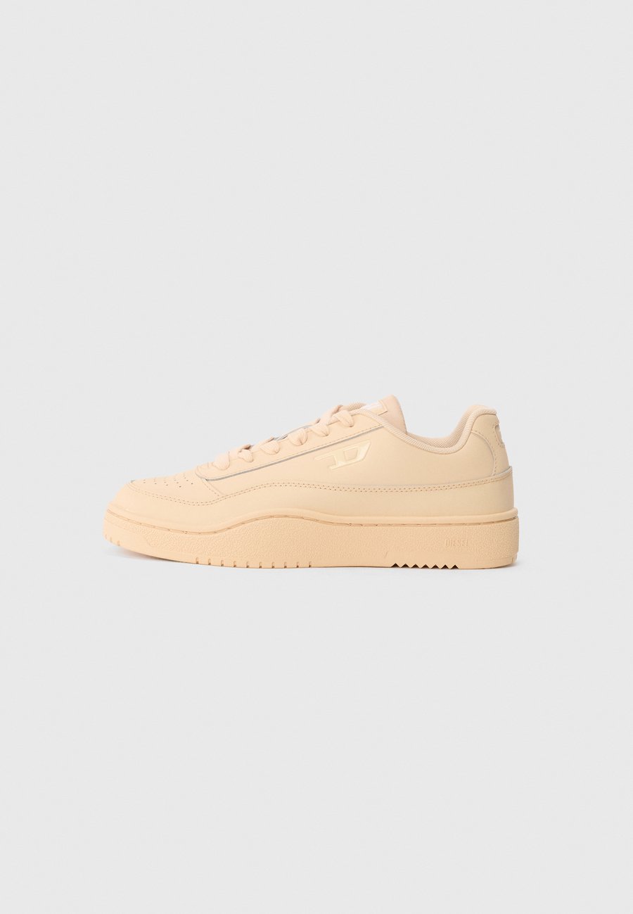 Кроссовки Diesel S TRACKER, Beige
Кроссовки Diesel S TRACKER, Beige