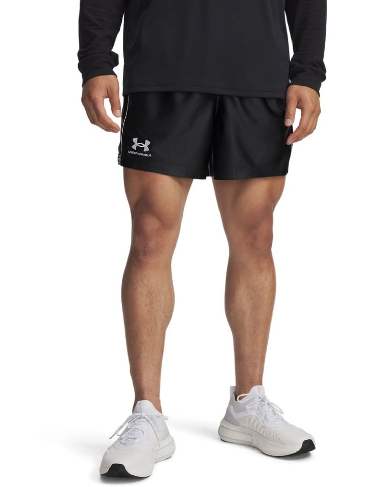 Спортивные шорты "96 Terrace Shorts" черного цвета Under Armour
Спортивные шорты "96 Terrace Shorts" черного цвета Under Armour