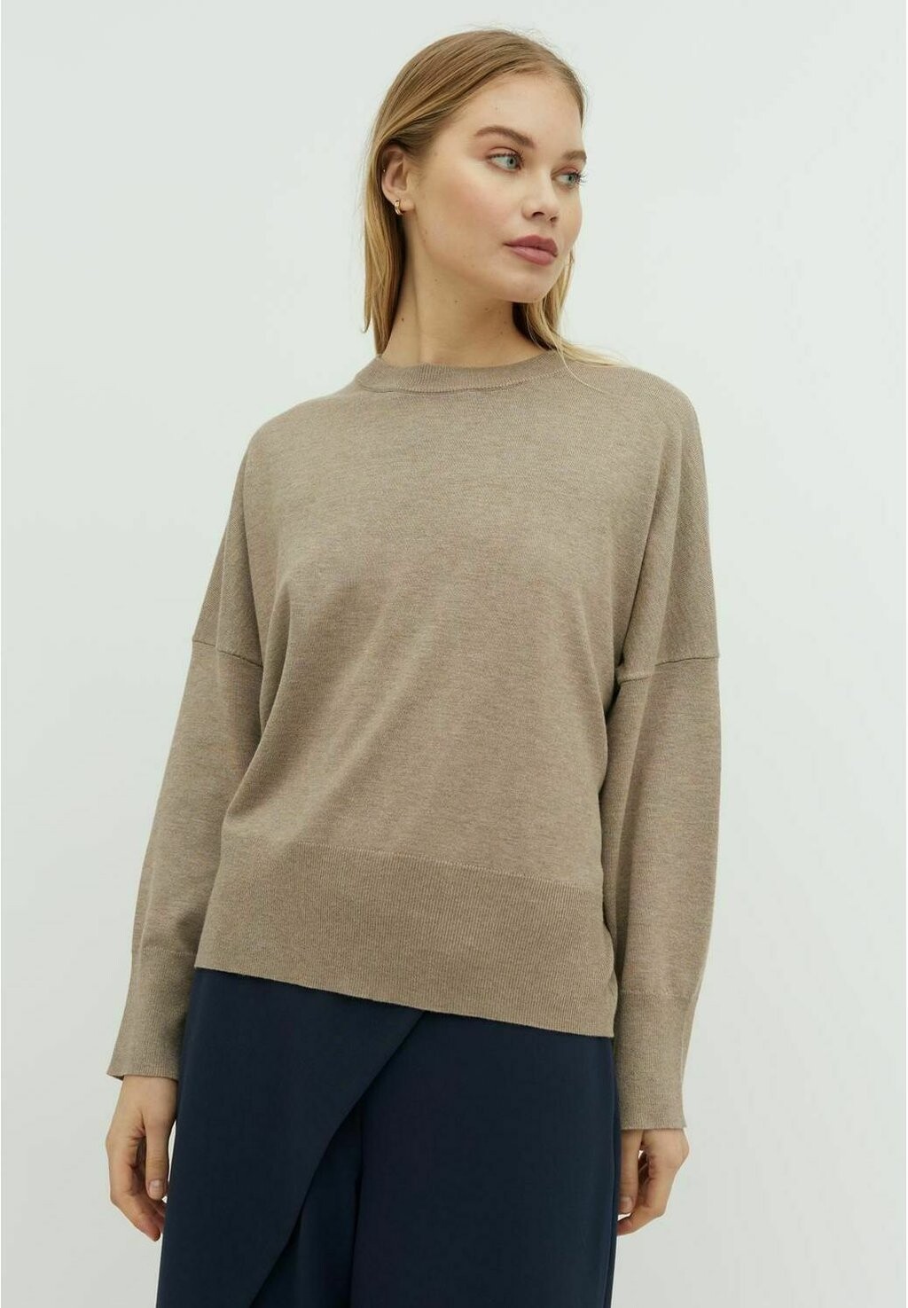 Джемпер GILLIAN mbyM, бежевый
Джемпер GILLIAN mbyM, бежевый