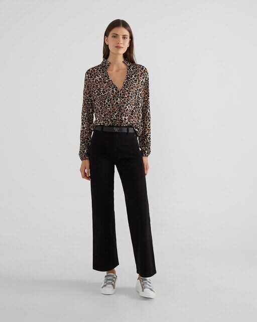 Однотонные женские брюки-кюлоты стандартного кроя Silbon, черный
Однотонные женские брюки-кюлоты стандартного кроя Silbon, черный