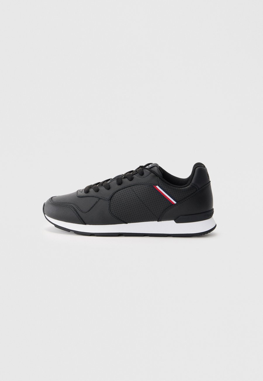 Кроссовки Tommy Hilfiger RUNNER ICON, Black
Кроссовки Tommy Hilfiger RUNNER ICON, Black