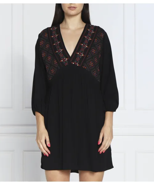 Платье Desigual, черный
Платье Desigual, черный