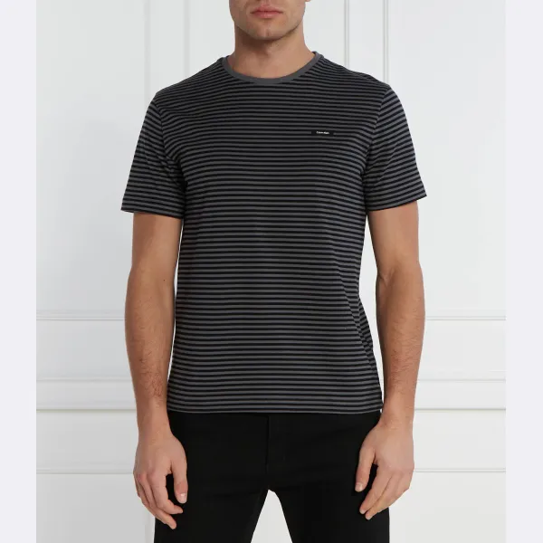 Футболка стандартного кроя Calvin Klein, серый
Футболка стандартного кроя Calvin Klein, серый